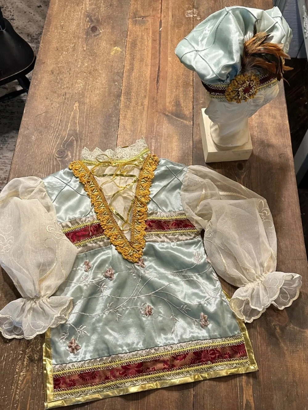 Boys Size 3-4 Renaissance inspired tunic